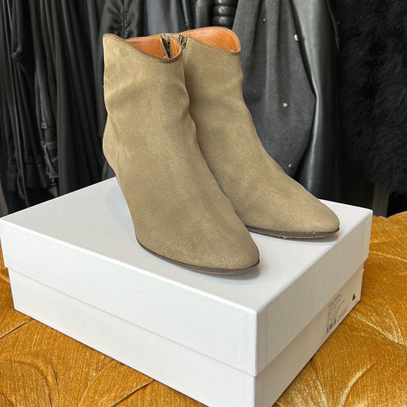 Isabel Marant Dacken booties in Taupe - Picture 1 of 4